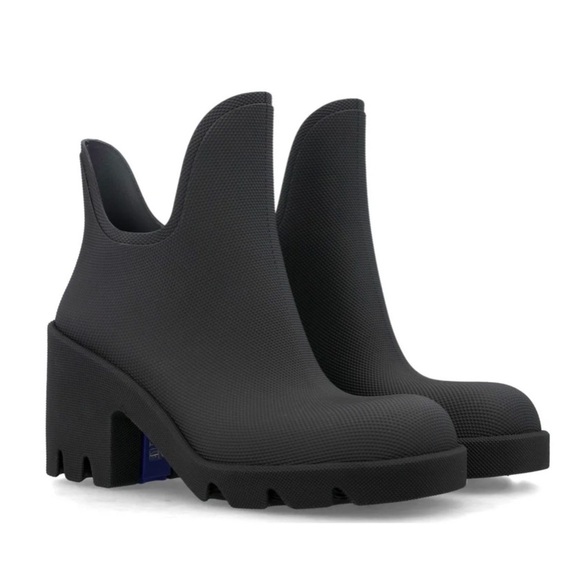 NIB Burberry Marsh ankle rain rubber sole heel boots black EU 38 US 7 1/2 - Picture 1 of 13